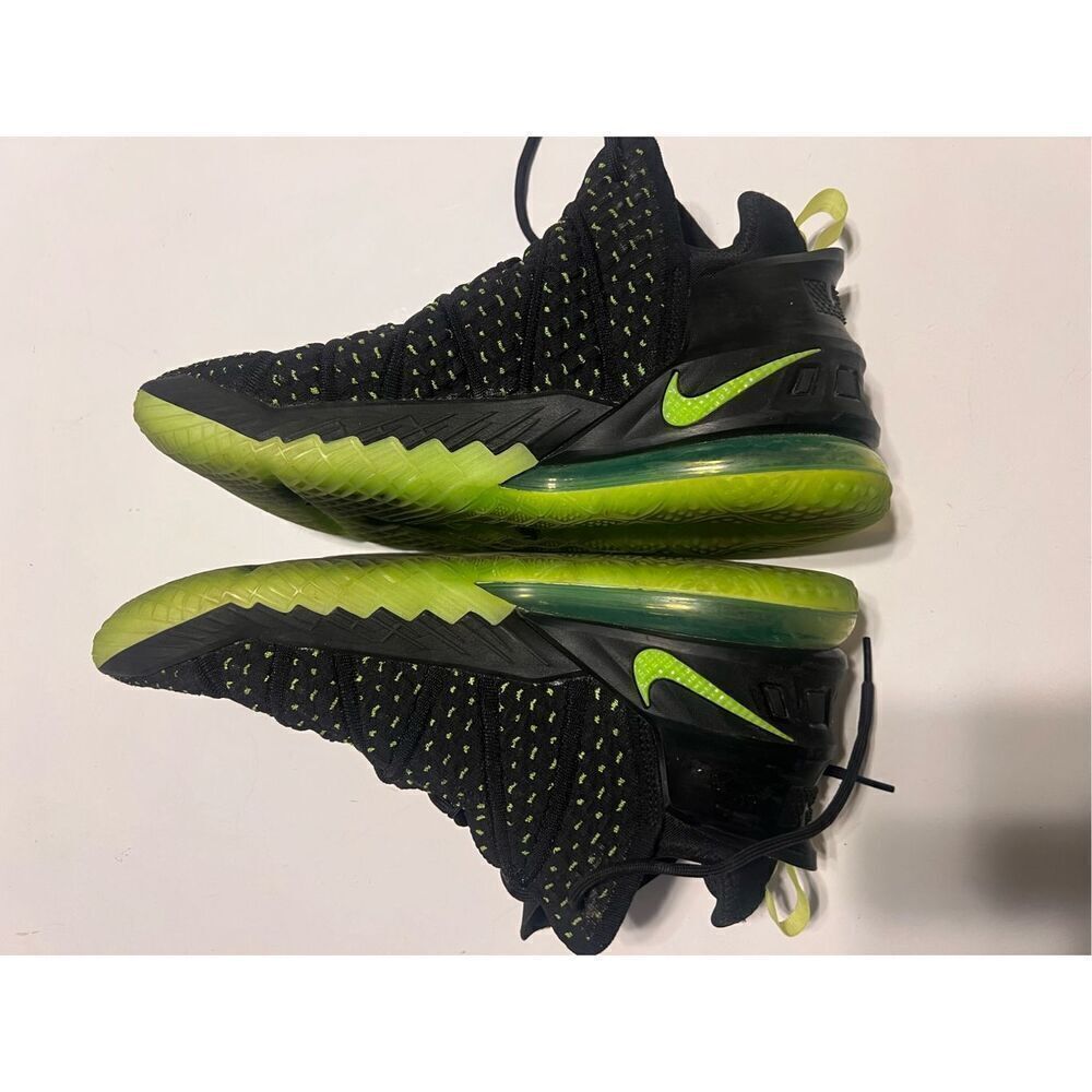 Nike Men's Size 10.5 Lebron Dunkman 18 Basketball Sneakers Black Electric Neon